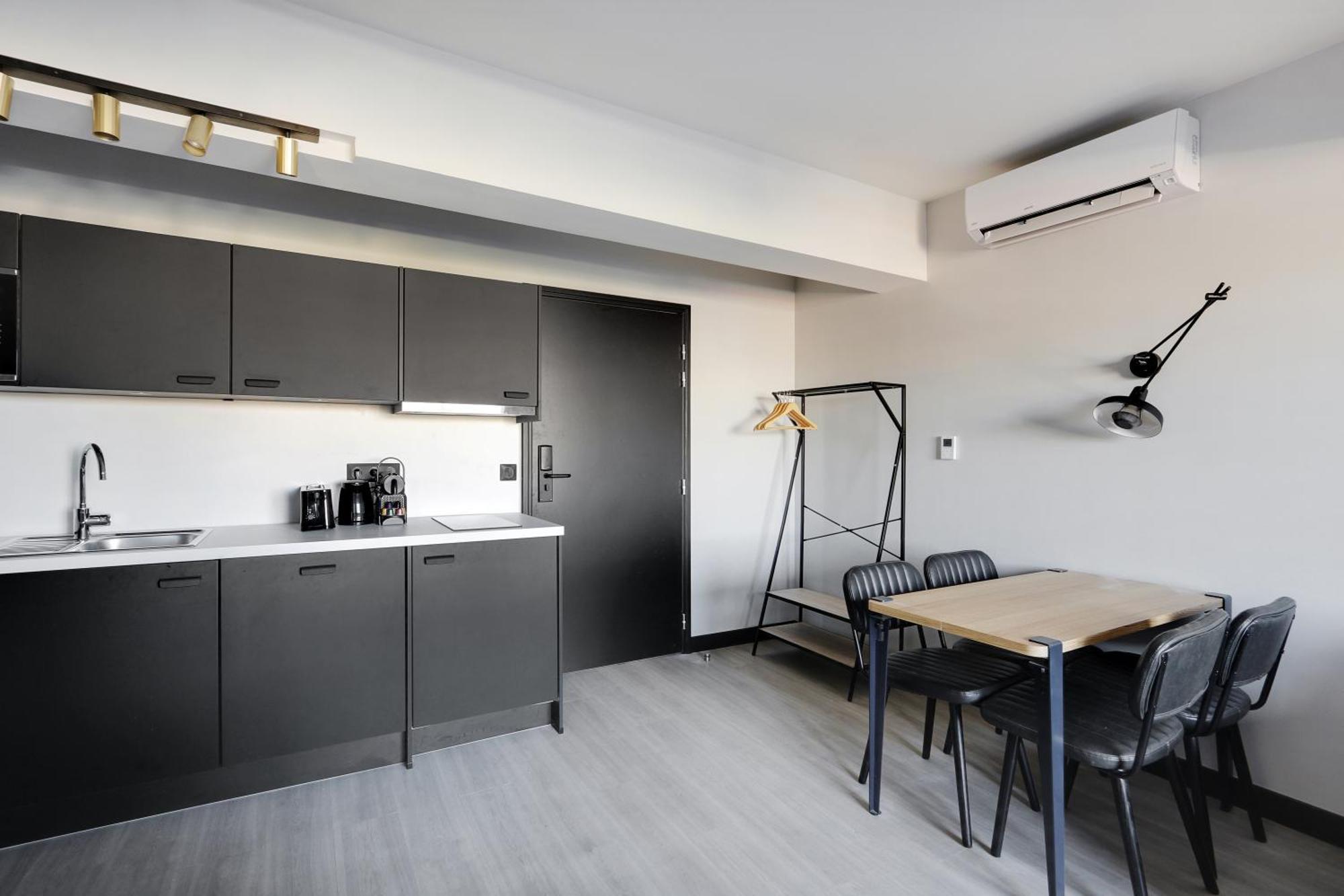 Pick A Flat'S Apartments In In Parc Des Buttes Chaumonts - Rue Edouard Pailleron Paris Exterior photo